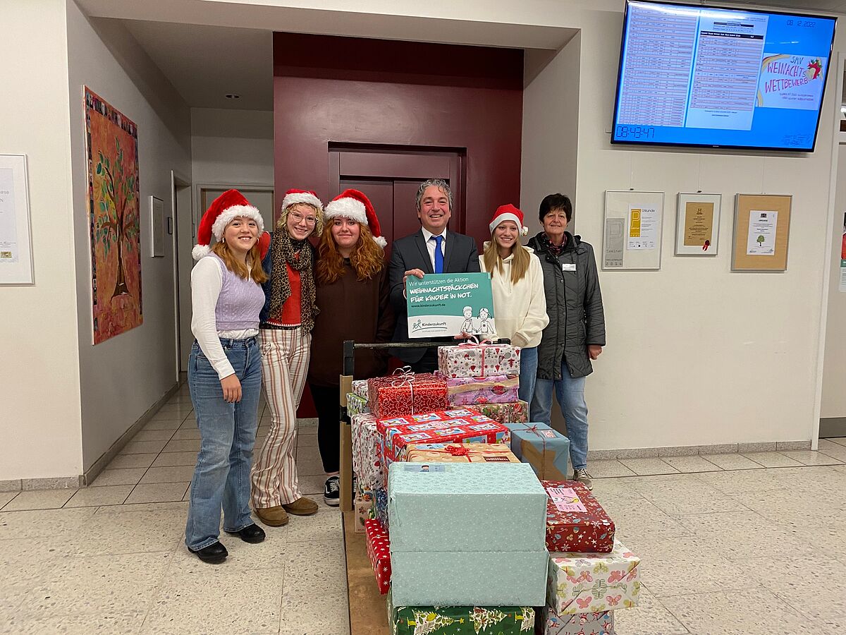 Drachenspaß am Fenster: Ausmalbilder, die Kinderaugen zum Leuchten bringen!